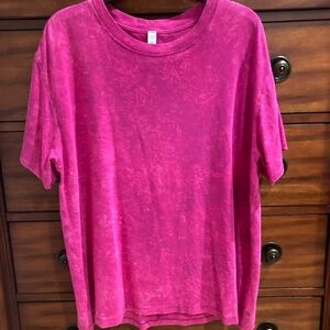 Lulu Lemon Bright pink short sleeve Tshirt